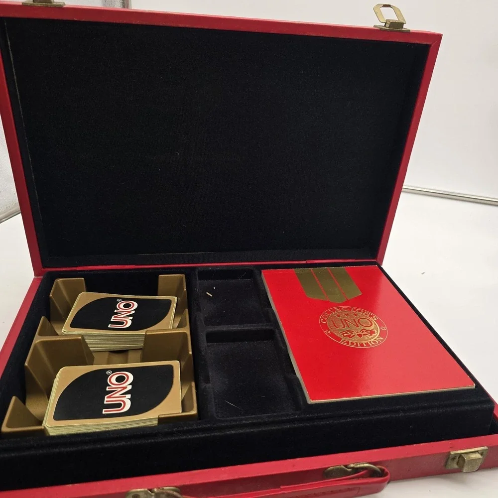 VTG 1982 UNO Collector's Edition‎ Red Briefcase Case IGI Complete New Score Card